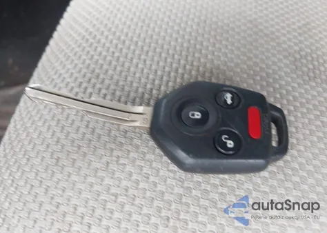 2016 Subaru Crosstrek Premium z USA, uszkodzony, nr VIN JF2GPADC2G8202761